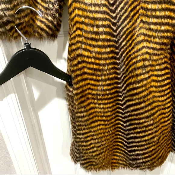 Willow & Clay Lux Faux Long Coat (Size S)🌹 - Picture 6 of 16